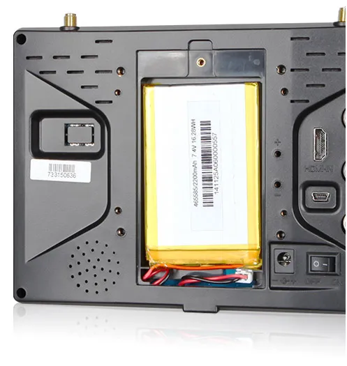 PVR733 battery powered lcd monitor