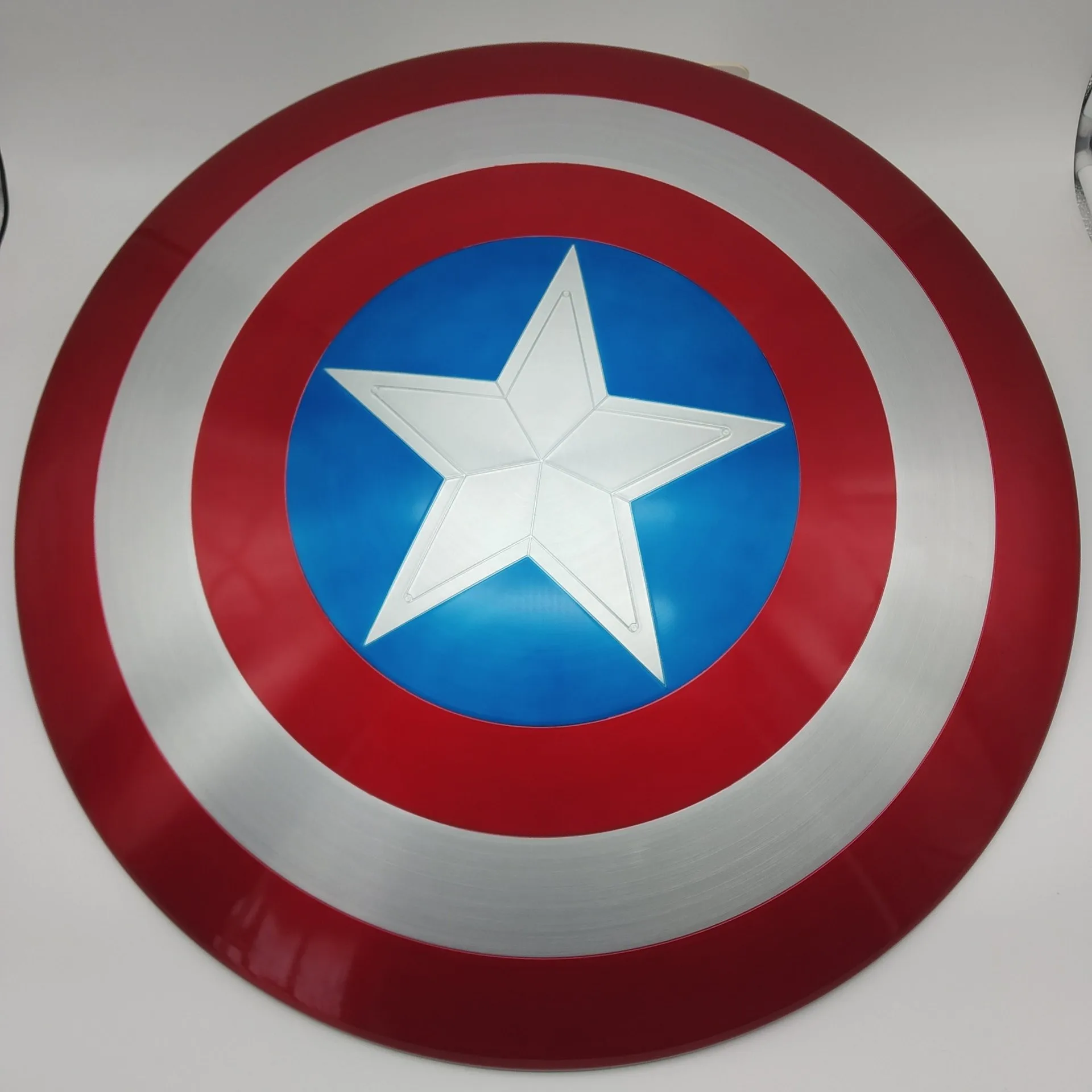 

23Inches Capitan America Shield 1:1 Metal Industry Wind Wall Metal Handheld Props Bar Shop Wall Decoration Model Toys