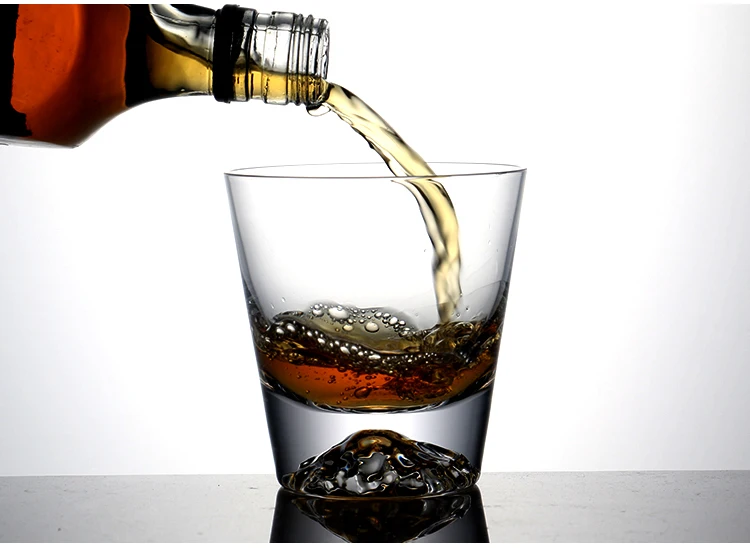 lead-free-crystal-handmade-whiskey-glass-with-hill_04