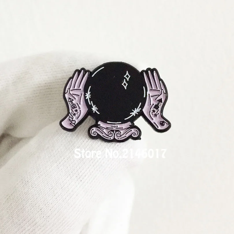 

Fortune Ball Lapel Badge 1'' Loll3 Spooky Halloween Pins and Brooch Magic Witch Lucky Enamel Pin