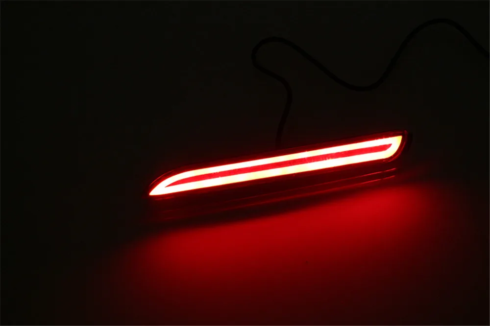 Светодиодный отражатель заднего бампера для Toyota RAV4 Дневной свет+ тормоз+ поворотные сиганлы