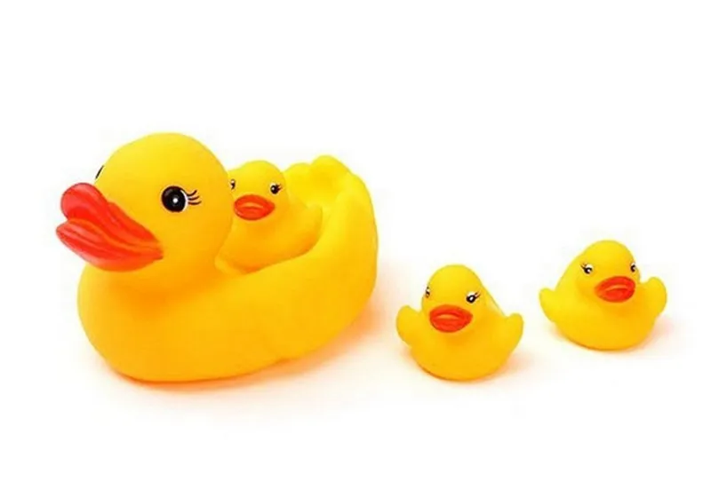 MOTOHOOD Cute Baby Rattle Bath Toy 4pcs Ducks Squeezing Call Rubber Shower Bathing Water Play Toy For Children (4)