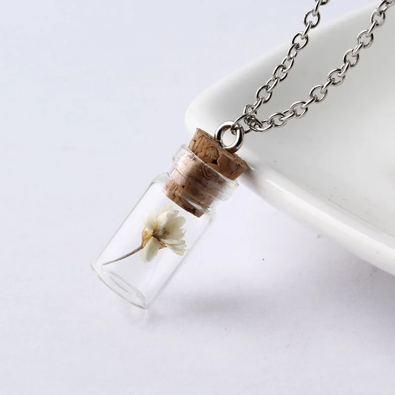 Микро кулоны в кулоны. Красивые подвески. Кулон в виде кристалла. Кулон сердце. Золото удача кулон.