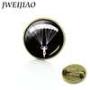 JWEIJIAO Sky Diving Parachuting Pin Formal Skydiving Wear Necktie Parachuting Brooches Interesting Sport Silhouette Badge C 1071 ► Photo 1/2