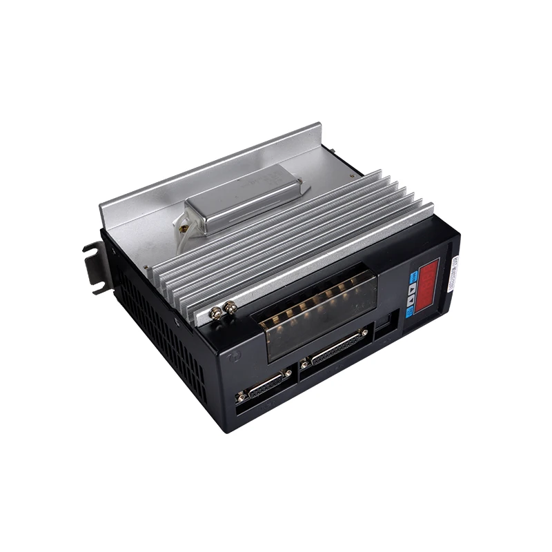 110ST M02030 600 Вт AC Серводвигатель 2N. м. 3000 об./мин. 0.6KW однофазный переменного тока