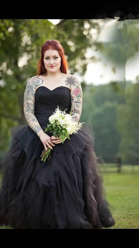 vintage-ball-gown-princess-sweetheart-pleat-ruched-plus-size-wedding-dresses-long-black-gothic-country-bridal-wedding-gowns-robe-de-mariage (1)_