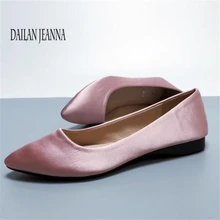 Уличная Новинка года; сезон осень; атласная обувь в стиле ретро с острым носком на плоской подошве; женская обувь с закрытым носком