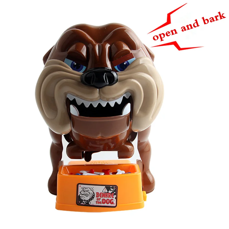 Собака кусака игрушка. Игра бульдог. Собака играется. Игрушка собака дантист. Собака с игрушкой в зубах.