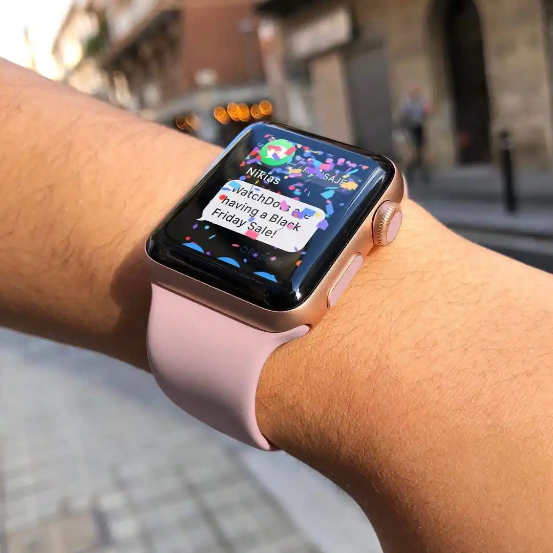 Apple watch 3. Эпл вотч 45 мм на женской руке. Apple watch series 3 38mm. Смарт-часы apple iwatch 6. Смарт часы эппл вотч 3.