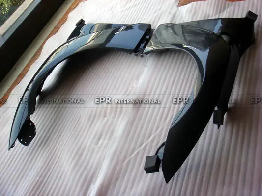 R35 GTR OEM Front Fender (with fender vents) (8)
