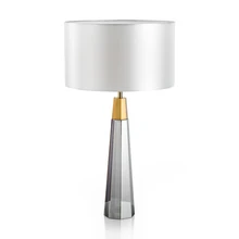 Современная простая Хрустальная пирамида настольная лампа для отеля, гостиной, спальни, настольная лампа, бар, столовая ваза, роскошная настольная лампа, светильник