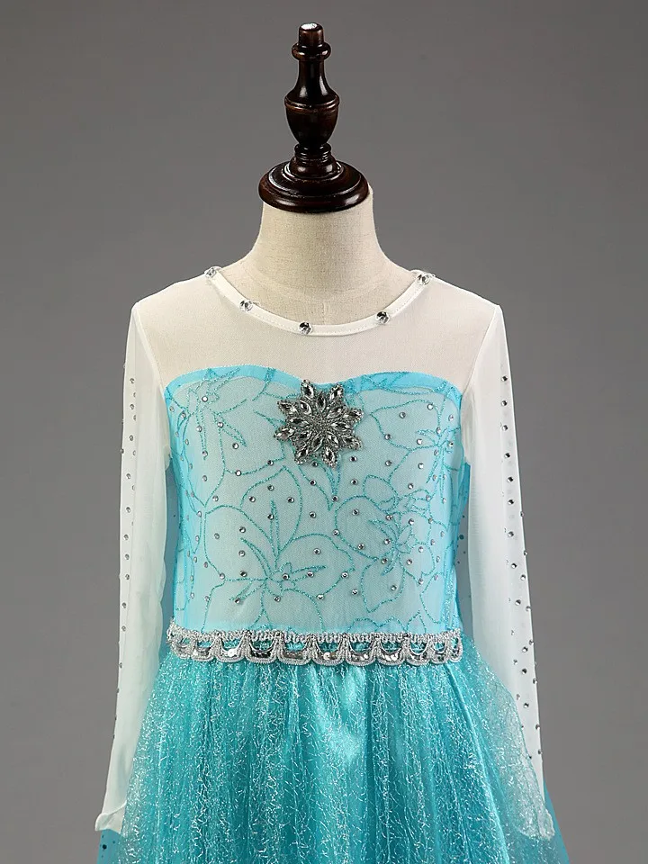 2222219485_1933995610