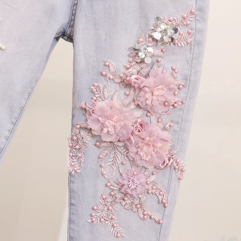 Весна лето Тяжелая вышивка бисером трехмерный цветок короткий рукав Футболка+ рваные джинсы комплект из двух частей для женщин