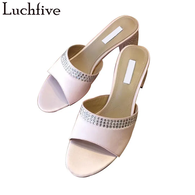

New Rhinestone Chunky Heels Slippers Women Sexy Open Toe Shallow Pink Shoes Slides Runaway Summer Slip On Sapato Feminino