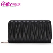 2017 Famous Women Wallet Large Capacity Trendy Party Bag England Style Wave Line Ladies Day Clutches Waterproof Card Holder Bag