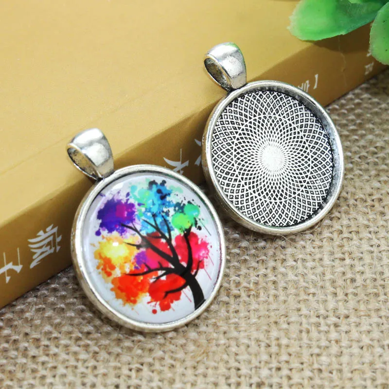 

Zinc alloy Silver kaleidoscope Necklace Pendant 10pcs 25mm Inner Size Cameo Cabochon Base Base Tray Bezel Blank F-020203