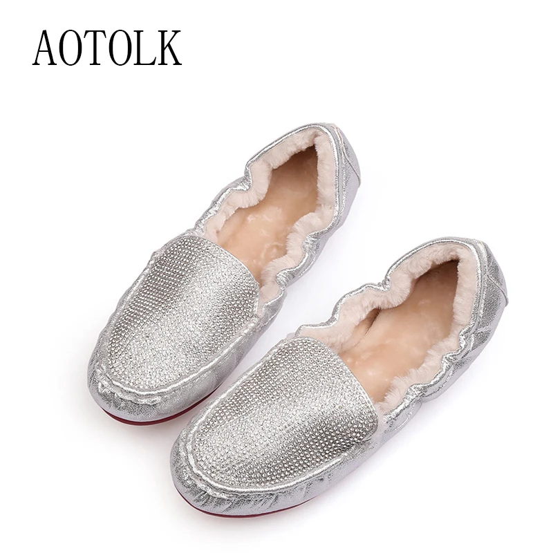 

Women Loafers Brand Female Flats Winter Warm Women Shoes Rhinestone Plush Ladies Flat Slip On Casual Shoes 2019 New Arrival DE