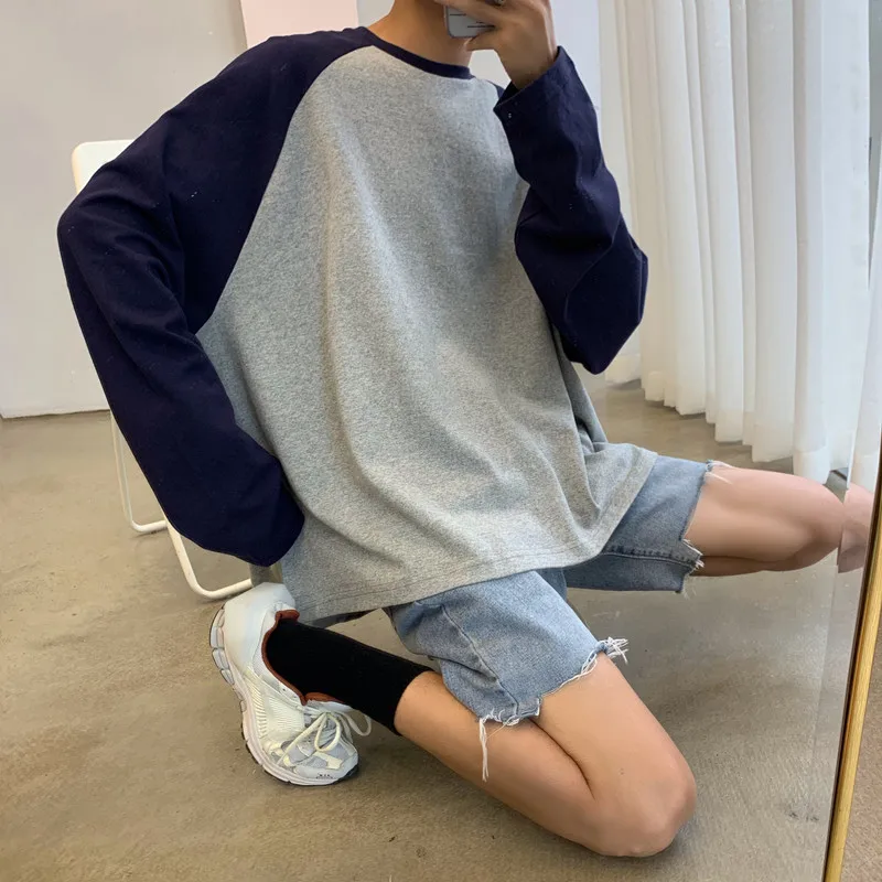 

2019 Autumn New Korean Men's Japanese Simple Striped Long-sleeved Couple Models Color Matching Loose Retro Casual T-shirt