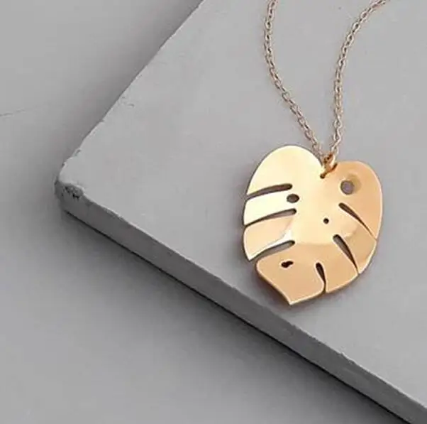 

Lanseis Big Tropical Monstera Leaf Necklace Stainless Steel Necklace , 1Pcs Leaf Necklace Forest Jewelry-Choose your color