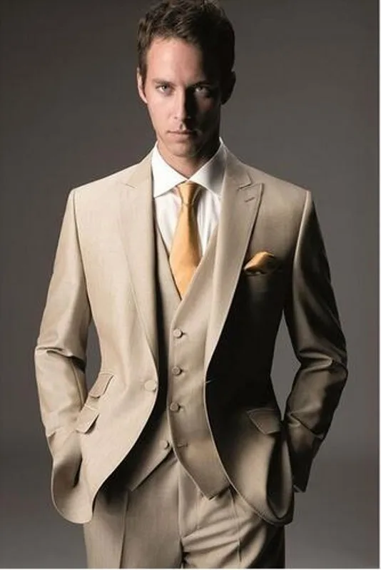 Handsome Khaki 3 Pieces Mens Suits Peak Lapel Wedding Suits for Men Groom Tuxedos Business Formal Suit (Jacket+Pants+vest+tie)