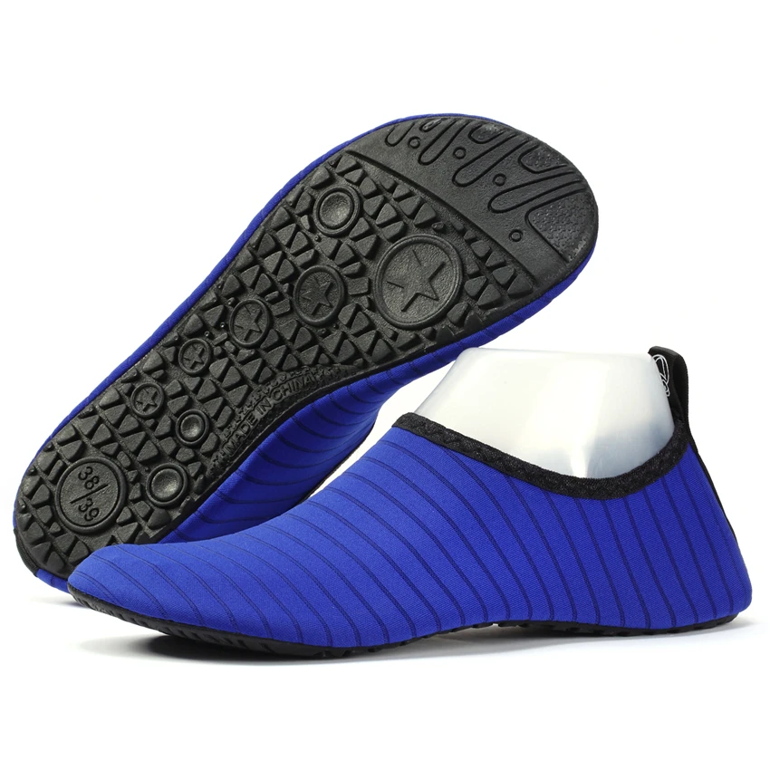 

Beach Shoes Women Outdoor Swimming Shoes Adult Aqua Flat Soft Seaside Shoes Non-slip Walking Couple Yoga Shoes 2019 Fashion