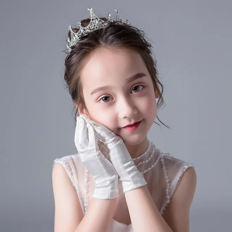 

2019 Noble Autumn Summer Flower Girl White Short Finger Wedding Gloves Simple For Bridal Wedding Accessories