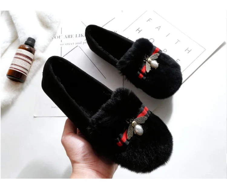 Женская зимняя обувь плюс Размеры E34-43 с круглым носком Туфли без каблуков с кроличьим мехом теплые тапочки кристалл слипоны противоскользящие Удобная Черный Серый