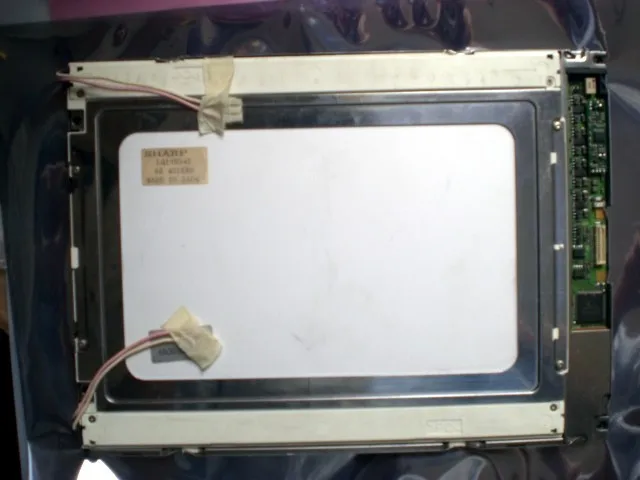 ЖК-экран LQ10D341