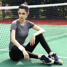 Горячая Slae сухой быстро для бега с коротким рукавом Фитнес Женская одежда футболки спортивные компрессионные колготки спортивные футболки