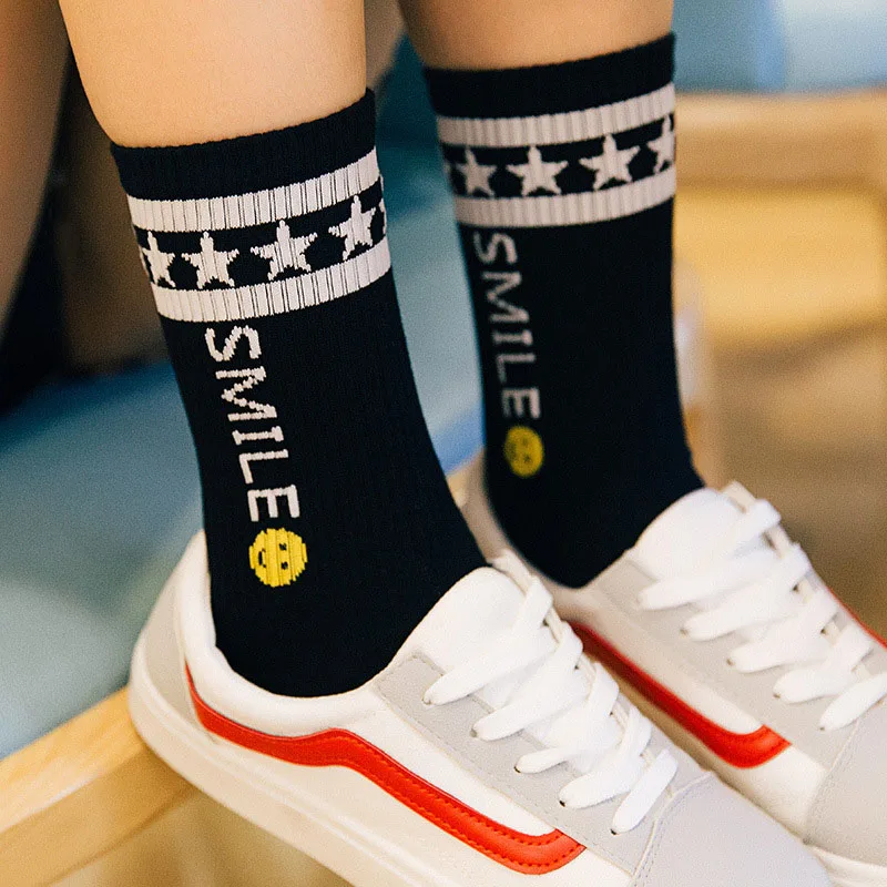 New Fashion Women Socks Long Crew Cotton hip hop Cool Funny Skate Smiley face Socks personality Casual socks