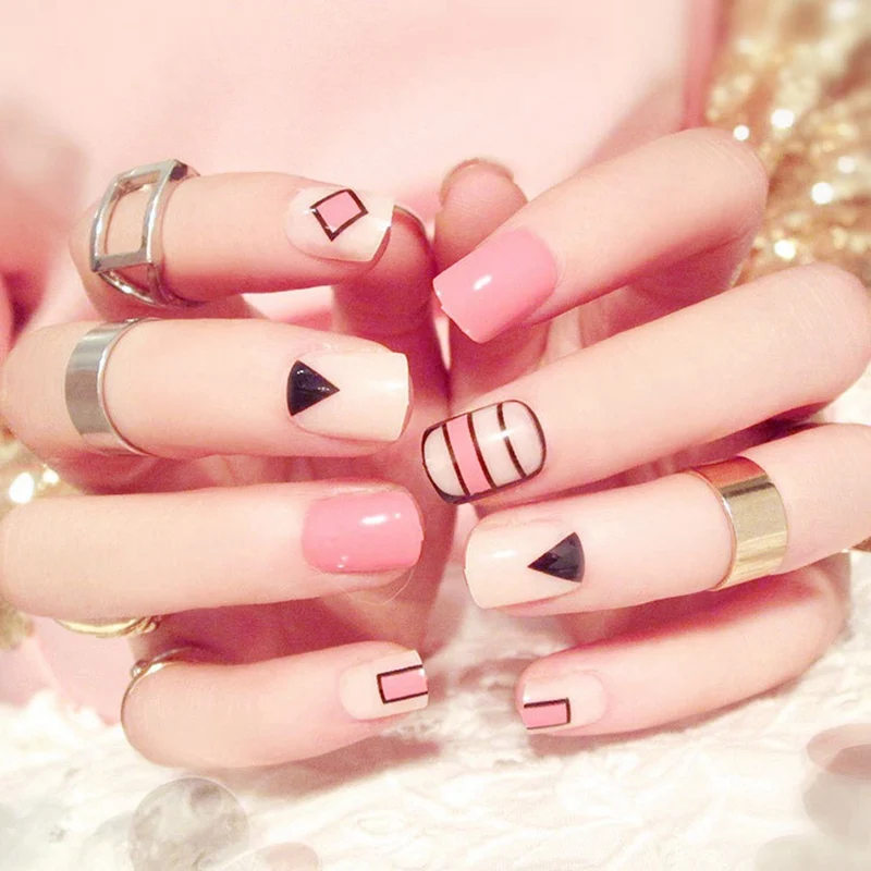 

24Pcs/Set Summer Cute Clear Pre Design Nail Tips Short Kids Pink False Nails Heat Black White Stripe Kiss Fake Nails With Glue