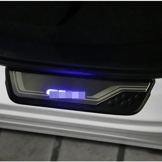 

Car Stainless and plastic Door Sill Scuff Plate Cover With LED For Honda CR-V 2017 2018 Accessories