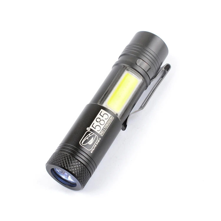 mini LED flashlight3