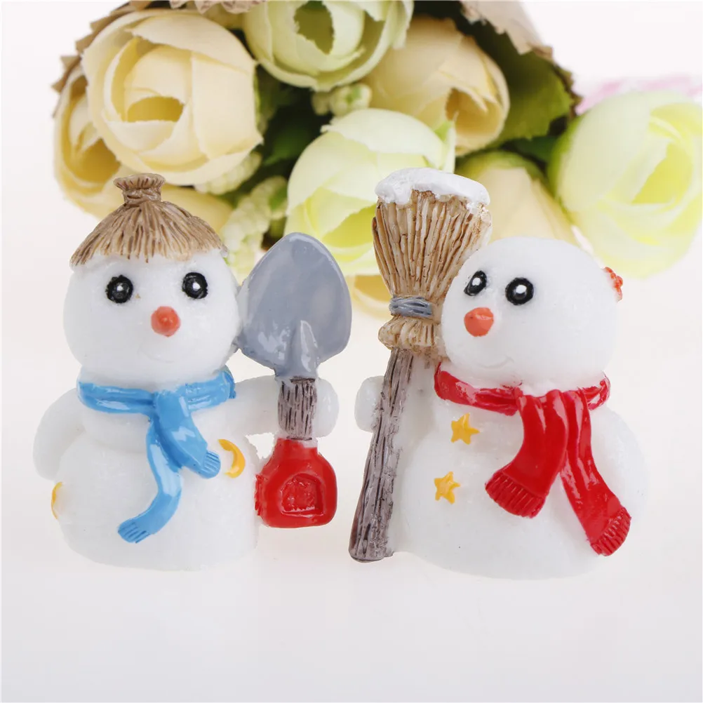 Mini Winter Snowman Fairy Garden Animal Statue Resin Craft Christmas Decorations For Home Toy Decorative Miniature Figurine 2Pcs