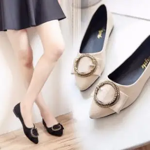 

2018 new single shoes solid color Korean version of suede metal ring shallow mouth single shoes women.