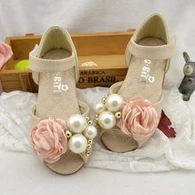 Сандалии с цветочным узором для девочек; модельные туфли принцессы с бусинами; Летние Босоножки с открытым носком; вечерние и свадебные туфли на плоской подошве; Sandalias; размеры 24-34