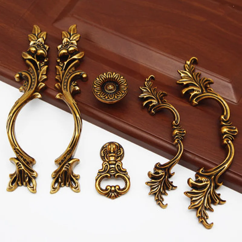 Vintage Brass Knobs European Style Drawer Pull Cupboard Door Pull Knob