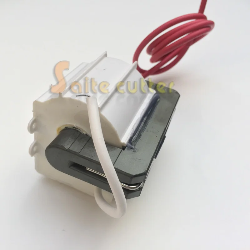Transformateur Flyback 2,25 W AEC-Q200 BA60951CS - Bourns