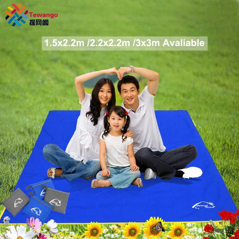 Tewango Outdoor Foldable Pad Camping Beach Pad Picnic Mat Waterproof