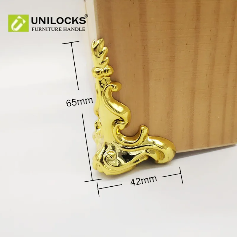 Unilocs 20 шт. 65 мм* 42 мм деревянная коробка Золотые ноги Угловой протектор треугольник декоративный кронштейн для мебельной фурнитуры пластик