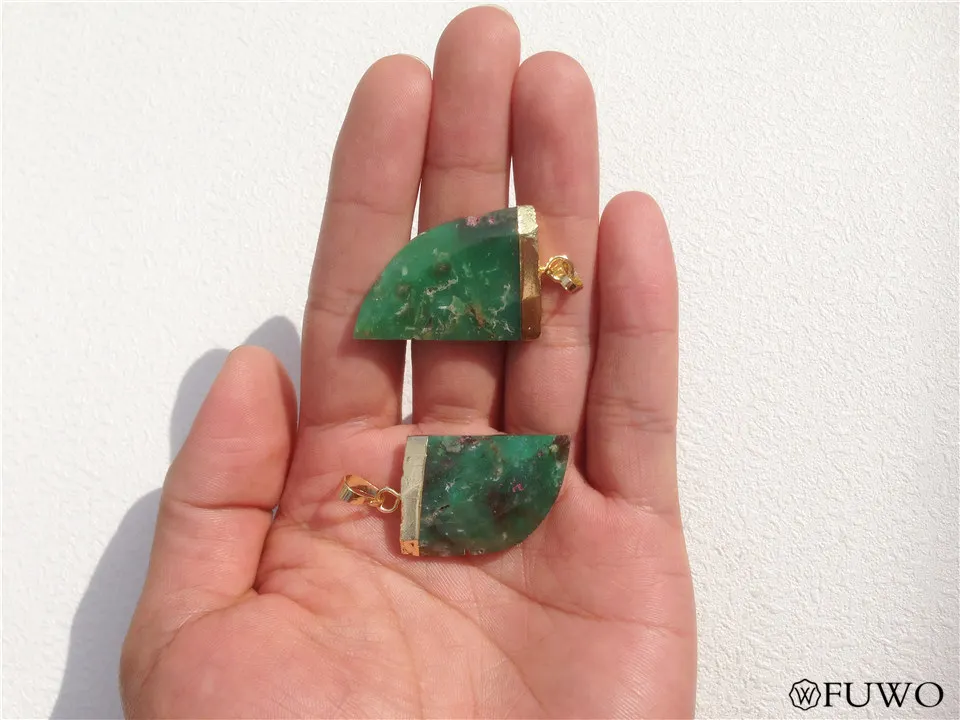 Chrysoprase horn pendant 11