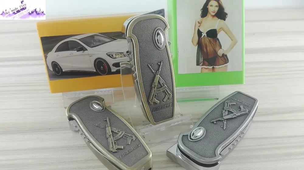 Smoking set,plastic cigarette box novelty lighter Submachine gun Carved