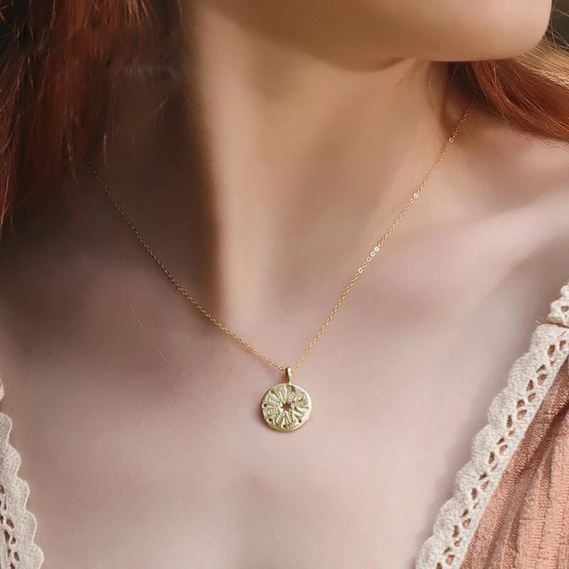 

925 Sterling Sliver Star Hollow Out Chokers Necklaces Round Coin Disc Pendant Choker Layered Chain Necklaces Simple Choker Gifts