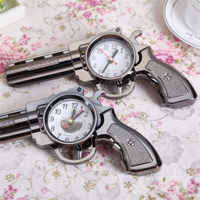 Stylish retro Vintage revolver quartz alarm clock creative desk table clock for office home study decoration Home Decors klok (5)