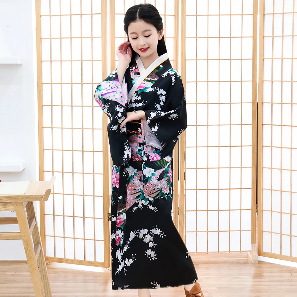 Детское кимоно с цветочным принтом; повседневная одежда; Новинка; черный цвет; Yukata с Obi; Новинка 2019 года; традиционные вечерние платья в