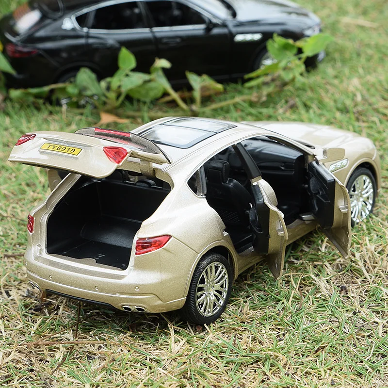 Литая модель автомобиля SUV Maserati Levante 1:32 из металлического сплава имитация