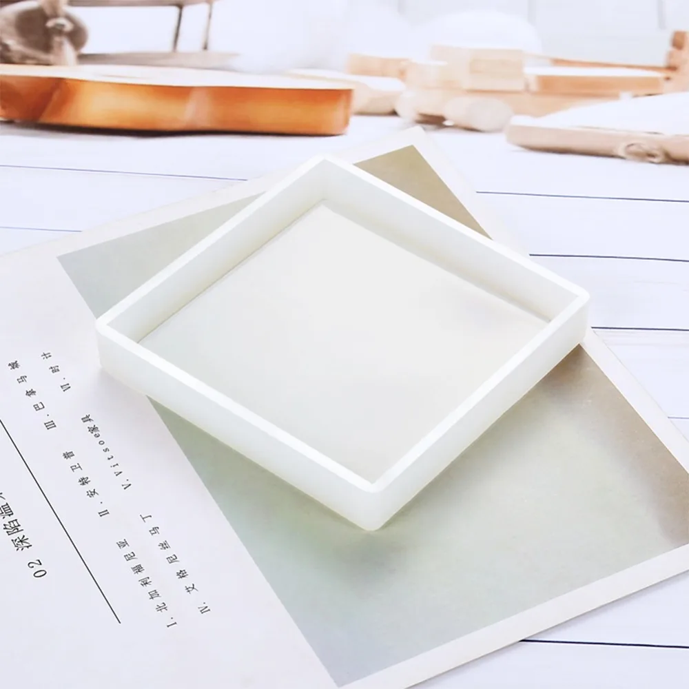 295819_no-logo_295819-1-10