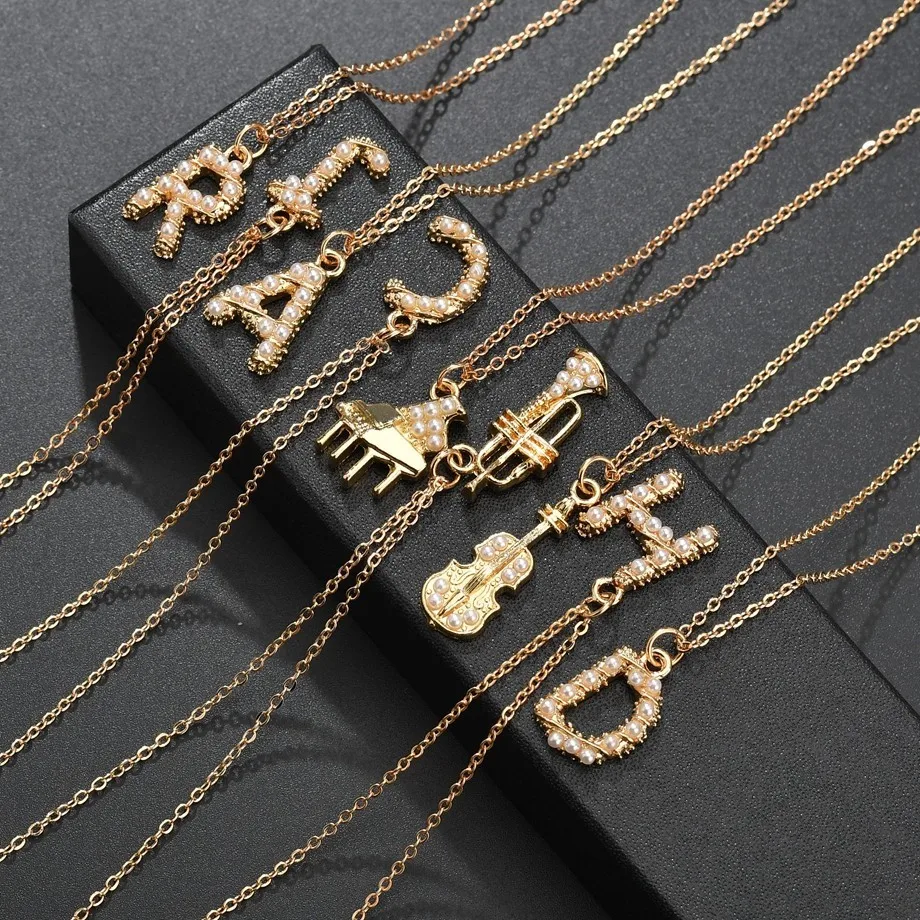 

Fashion Initial Letter Pendant Necklace Freshwater Pearl Letter Statement Alloy Necklace Choker Korean Cute Christmas Jewelry