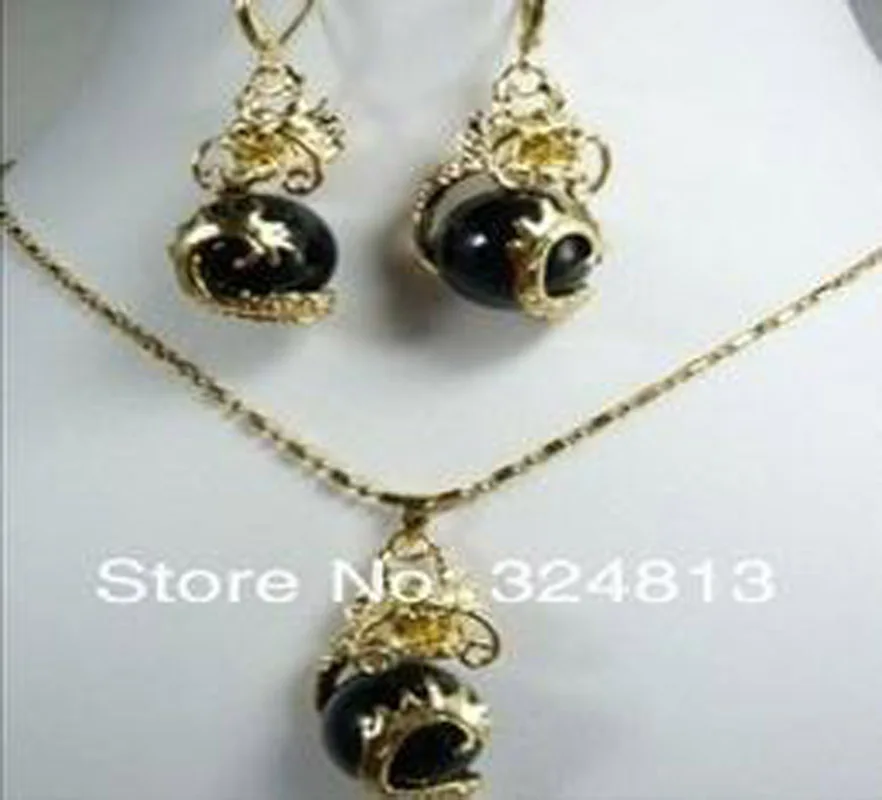

New Women's fashion beautiful dragon black pendant necklace Earrings set 2S5R4