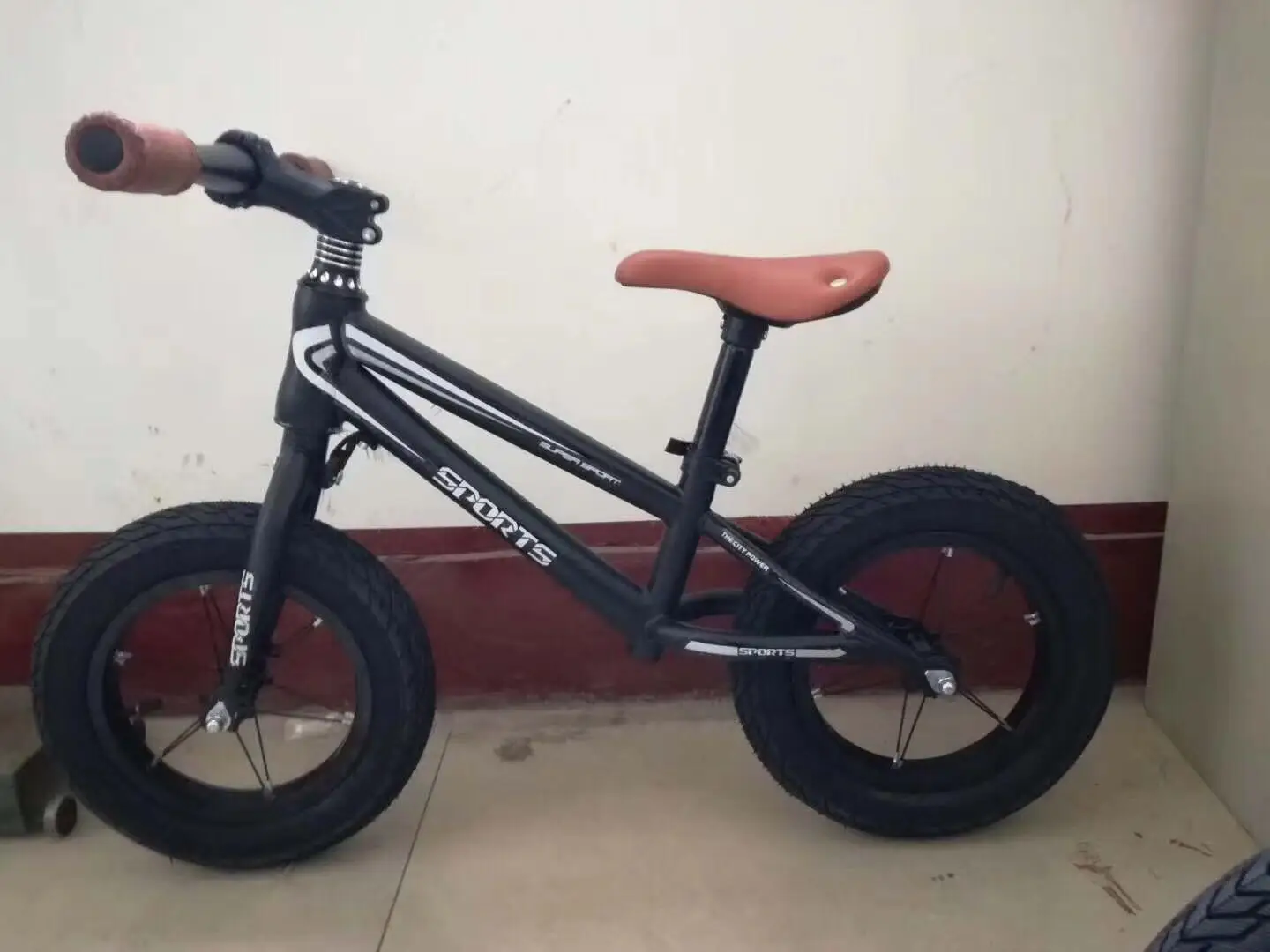 Flash Deal Brand New 12" Balance Bike Kids Balance Bicycle For 2~9 Years Old Children No-Pedal Complete bike Aluminium alloy Ultralight 4